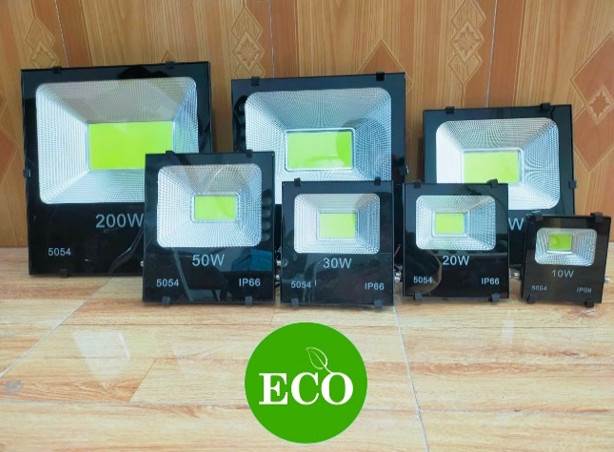 Đèn pha led 100W cho Công ty Quảng Cáo tại TPHCM